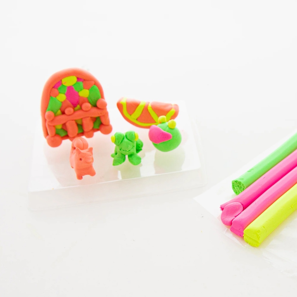 Modeling Clay Sticks in 4 Fluorescent Colors 